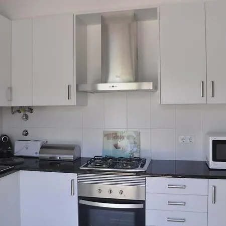 فيلة 4-bedroom With Garden & Pool & Ac At The Da Rocha بورتيماو