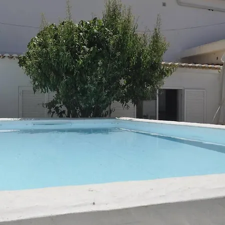 Villa 4-bedroom With Garden & Pool & Ac At The Da Rocha Portimão