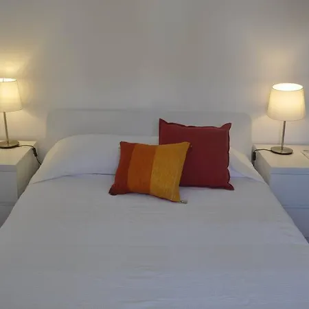 4-bedroom With Garden & Pool & Ac At The Da Rocha 波尔蒂芒