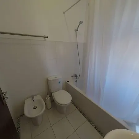 4-bedroom With Garden & Pool & Ac At The Da Rocha 别墅 波尔蒂芒